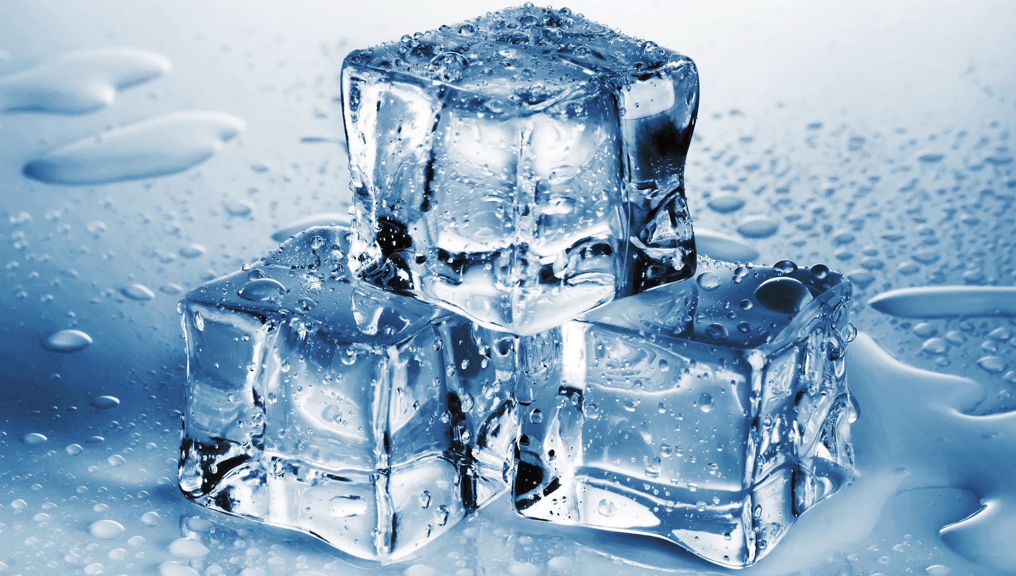 Лед без воды. Ice Cube лед. Ice Cube лед Water. Ледяной кубик. Кусочки льда.